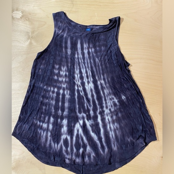 Old Navy Tank Large (IW) - Picture 1 of 8